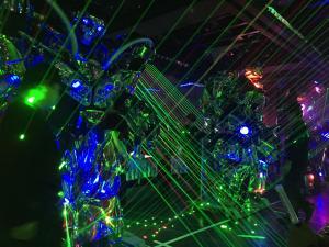 Robots and lasers at the "Robot Restaurant"